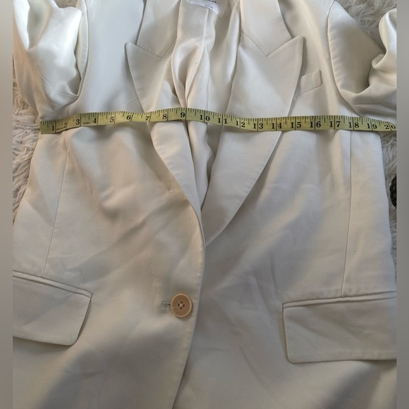 Aritzia Wilfred Flores Blazer - Picture 8 of 13